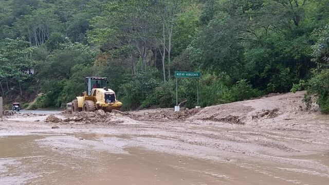 Amazonas: tránsito vehicular en carretera Chachapoyas - Pedro Ruiz es reestablecido tras deslizamiento de lodo