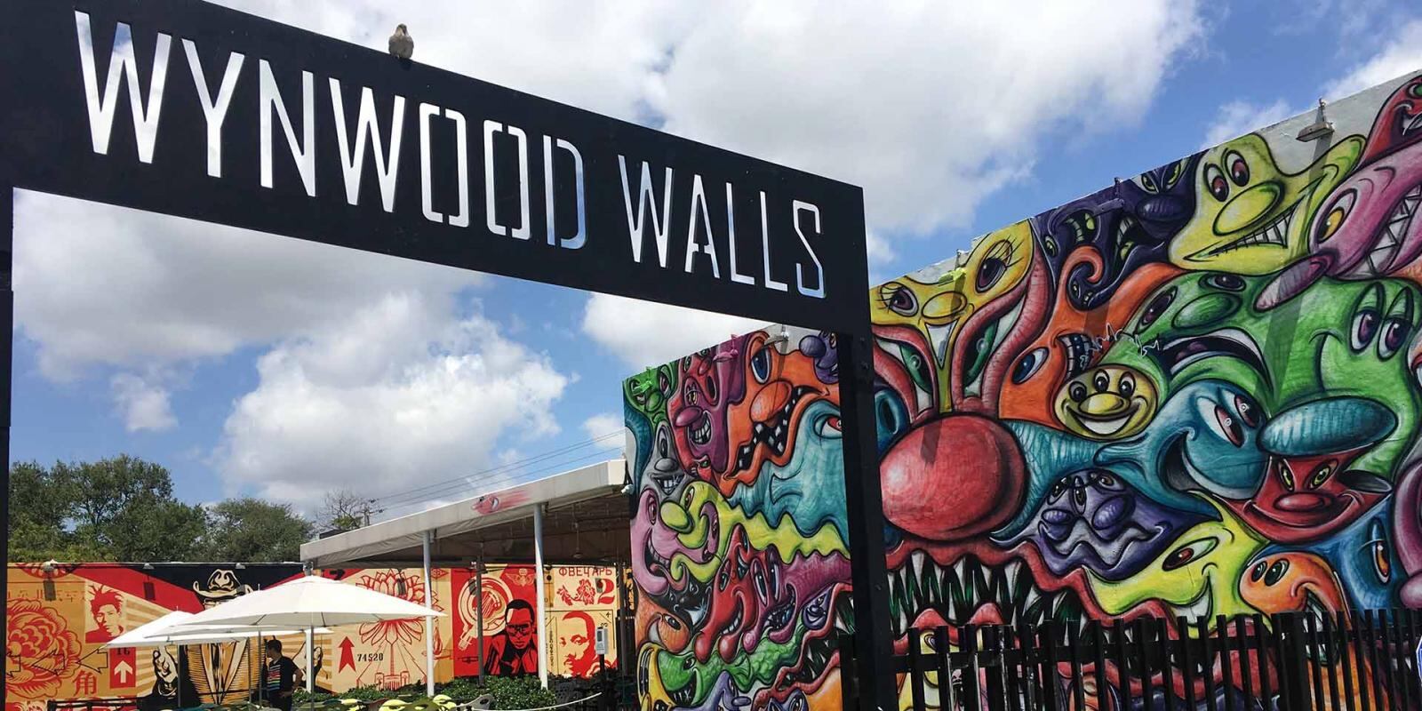 Wynwood Walls es un destino abierto único con murales callejeros coloridos de artistas de todo el mundo.