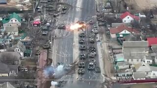 Ucrania muestra en video cómo sus fuerzas destruyen uno por uno los tanques rusos