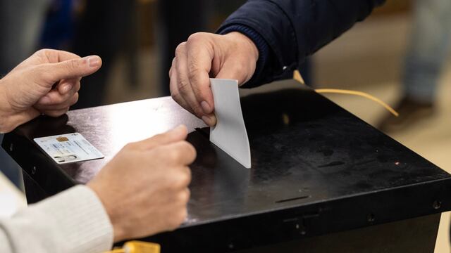 Portugal acude a las urnas en una legislativas que podrían marcar un giro conservador