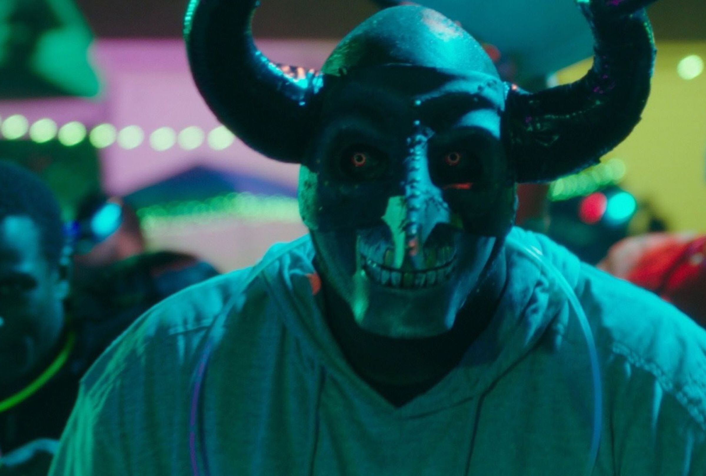 La película de terror distópica estadounidense causó sensación en su estreno, así como años posteriores (Foto: Blumhouse Productions / Platinum Dunes)