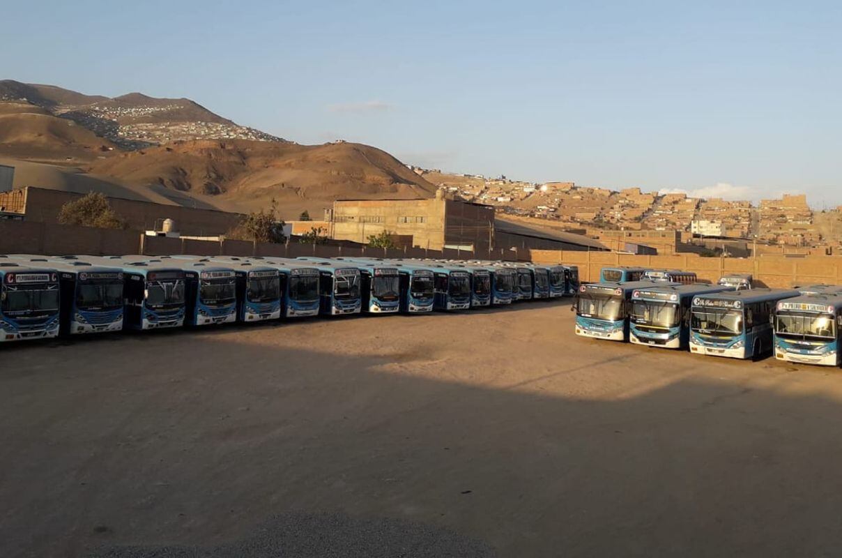 Delincuentes dejan granada en paradero inicial de los buses de Los Chinos. (Foto: Facebook/Los Chino Oficial)