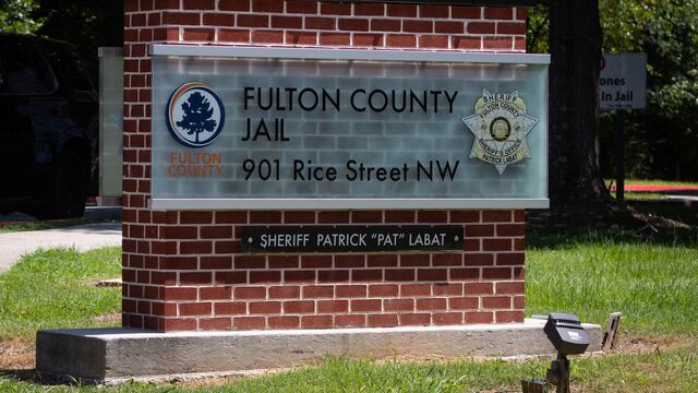 Piojos, sarna y chinches: Así es la sucia cárcel de Fulton donde Trump fue fichado este jueves