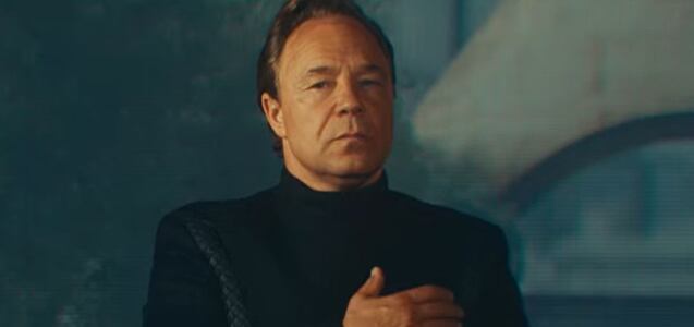 Explicación de la línea de tiempo de Elias Mannix en “Cadáveres”