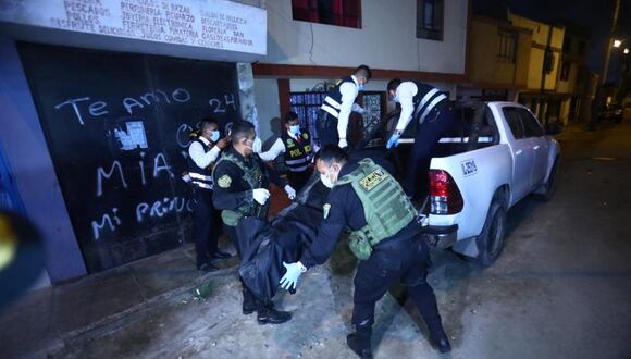 Arrojan cuerpo sin vida de una mujer dentro de una cochera en el Callao. Fotos: César Grados/@photo.gec