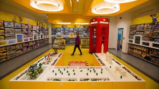 Dèjate deslumbrar por la tienda de Lego más grande del mundo