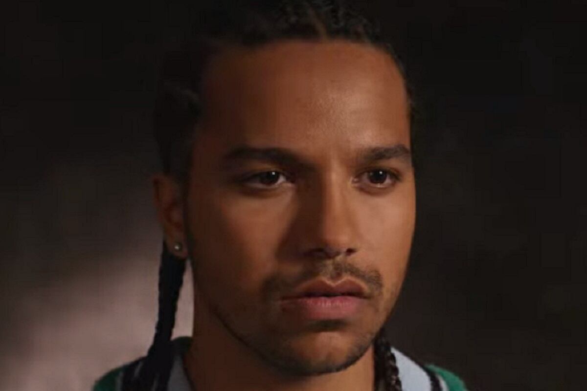 ¿Qué pasó con Santi al final de la primera temporada de la serie "Neón"? (Foto: Netflix)