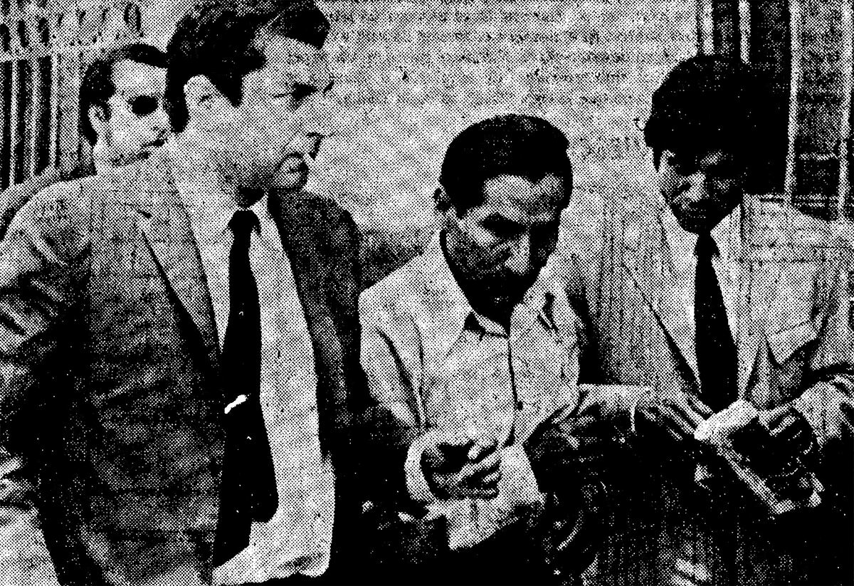 El padre del asesino, el jardinero Juan Vilca Huarote (al medio), nunca dejó de afirmar que su hijo era inocente. (Foto: Archivo Histórico de El Comercio)