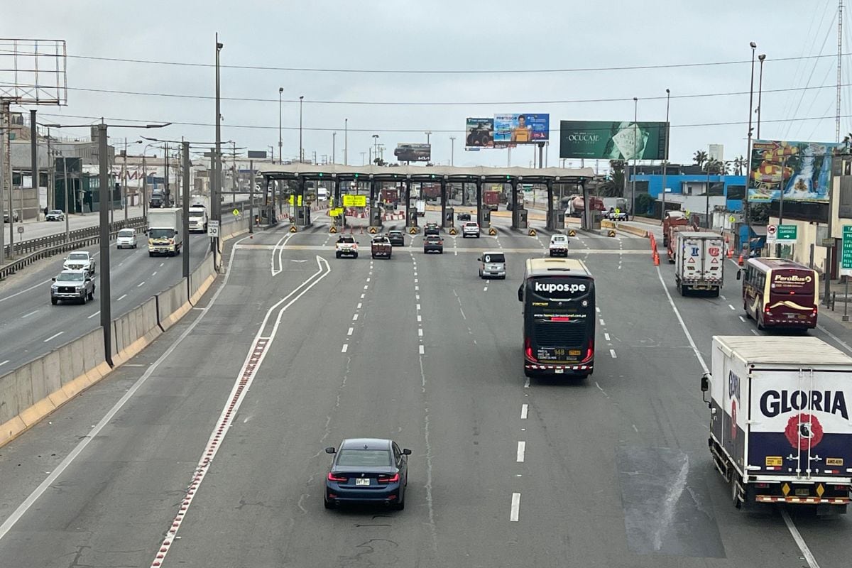 Desde el jueves 4 de diciembre no se cobra peaje en las vías que estaban la concesión de Rutas de Lima. (Foto: Carlos Gonzales/El Comercio)