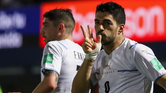 Uruguay venció 1-0 a Paraguay en Asunción y se mete en zona de clasificación al Mundial