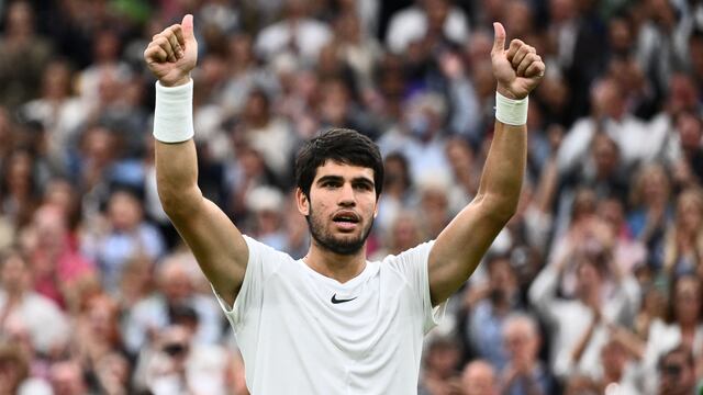 Carlos Alcaraz a la final de Wimbledon: derrotó 3-0 a Medvedev