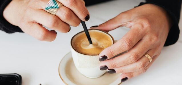 La especia que transforma tu café en una bebida más saludable para el corazón