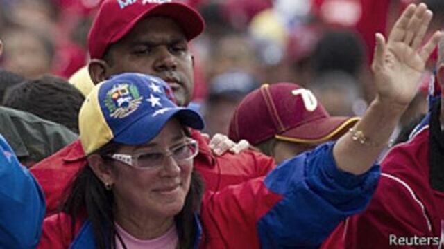 Cilia Flores, la "primera combatiente" de Venezuela, es ahora la esposa de Nicolás Maduro