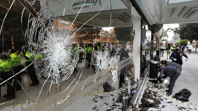 Colombia: atacan hotel donde se realiza el Foro Madrid organizado por VOX que reúne a la derecha de la región