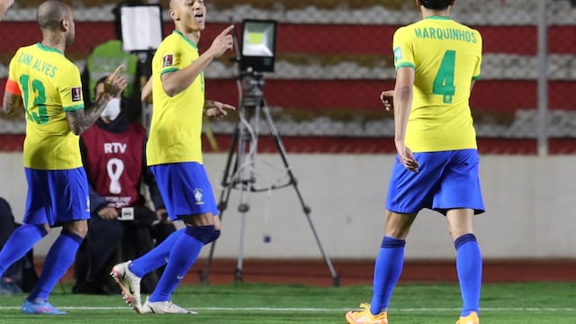 Brasil dominó la altura de La Paz y se impuso por goleada a Bolivia 