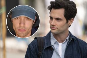 El influencer que arrasa en TikTok por su increíble parecido con Joe Goldberg de “You” y las extrañas solicitudes que recibe