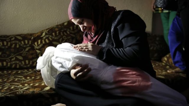 Gaza: Ya son 718 los palestinos muertos en ofensiva israelí