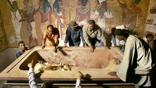 Noviembre: En 1922 se descubre la ubicación de la tumba de Tutankamon en Egipto