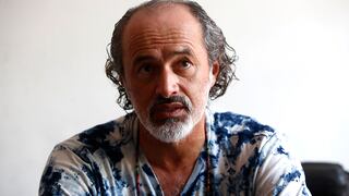 Carlos Alcántara responde a críticas por “Asu Mare 4” y pide que no lo comparen con Steven Spielberg o Quentin Tarantino