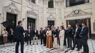 Empresarios reconocidos visitan sede de El Comercio, 29 partidos firman el pacto ético y alerta por baja cobertura de la EBA
