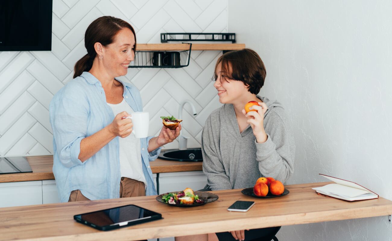 La comunicación afectiva se cultiva en lo cotidiano: un paseo, una comida o una simple pregunta.