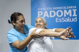 EsSalud: Padomi capacita a cuidadores para mejorar atención de adultos mayores en casa