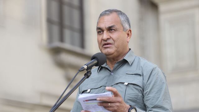 Ejecutivo acepta renuncia de Vicente Romero al cargo de ministro del Interior