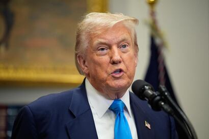 Trump suspende la excepción de aranceles a envíos comerciales de bajo costo a nivel global