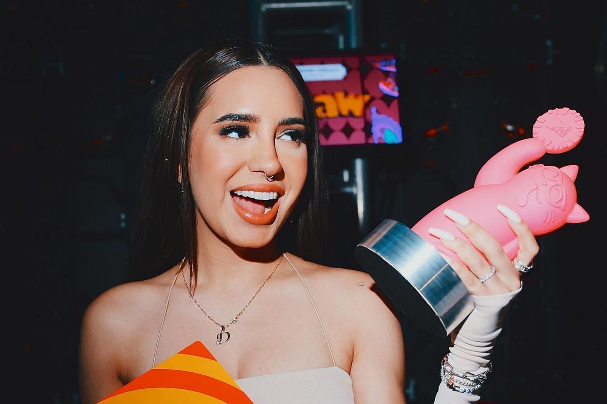 Domelipa se coronó como 'Icono MIAW' en los premios MTV MIAW 2022. (Foto: @domelipa / Instagram)