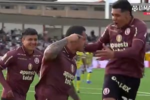 ¡Desde el punto penal! Gianluca Lapadula marcó el 3-1 de Universitario vs. FC Cajamarca por Liga 1 | VIDEO