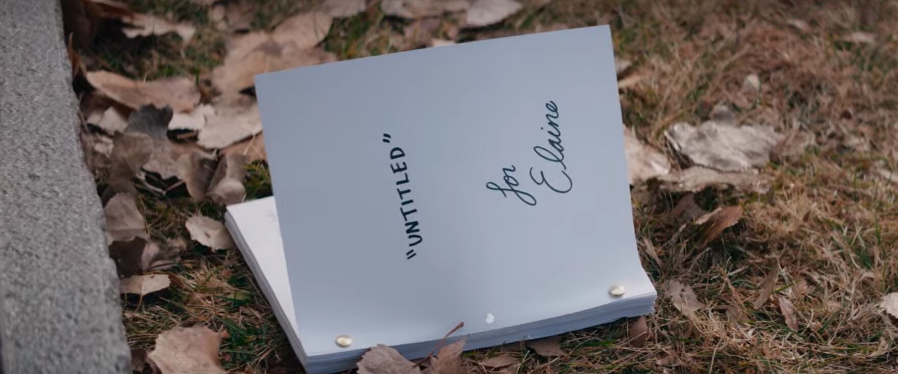 Libro dedicado a Elaine, tendrá algo que ver su historia con lo sucedido con ella? (Foto: Netflix)