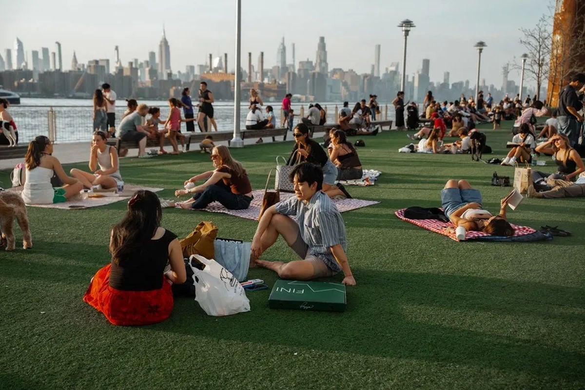 Millones de estadounidenses permanecen bajo alertas de calor y lluvias intensas