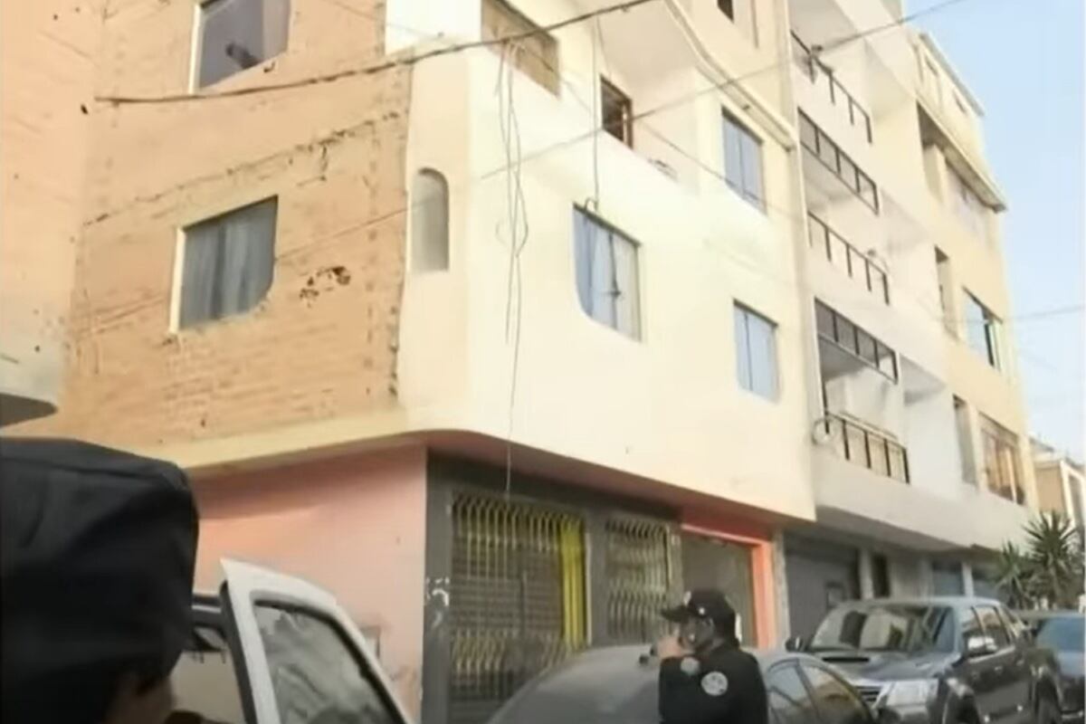 Tres mujeres venezonalas y una colombiana eran retenidas en una vivienda de San Juan de Miraflores. (Foto: Captura/ATV)