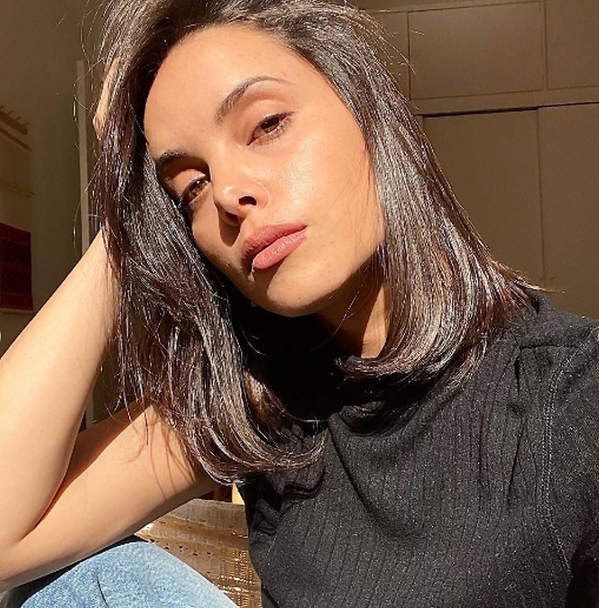 "Sol solecito caliéntame un poquito, abrázame, quítame la tristeza, dame la esperanza de un nuevo día, la luz para seguir mi camino, la vida para crear. Sol solecito, acompáñame", escribió el 9 de julio de 2023 (Foto: Vanesa Restrepo / Instagram)