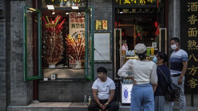 China registra 10 casos de coronavirus importados y suma 20 días sin contagios locales 