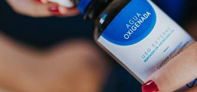 Qué cosas que puedes limpiar solo con agua oxigenada
