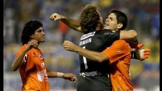 Libman atajó 4 penales y Vallejo clasificó en Sudamericana