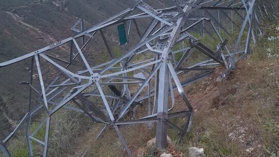 Atentado contra torre del alta tensión