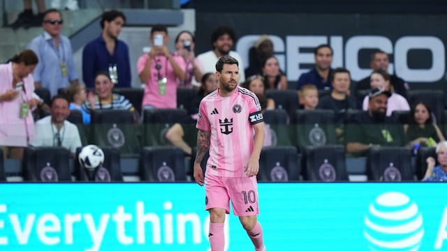 ¡Emotivo! Lionel Messi regresó a las canchas con Inter Miami tras el fallecimiento de su padre | VIDEO