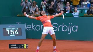 La alegría de Djokovic por remontar y avanzar a semifinales del ATP de Belgrado | VIDEO