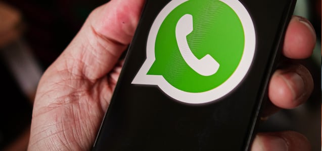 Por qué debes abrir tu cuenta de Gmail vinculada con WhatsApp