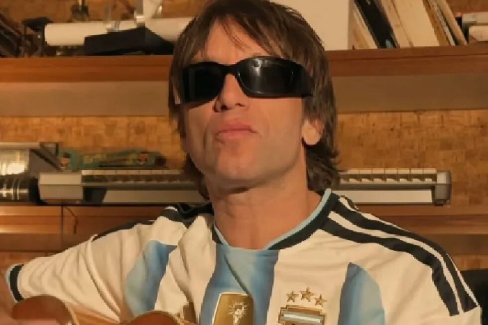 Joaquín Levinton sorprende con una versión argentina de "Wonderwall": así dice la letra dedicada a la Selección. Foto: @porquetendencia