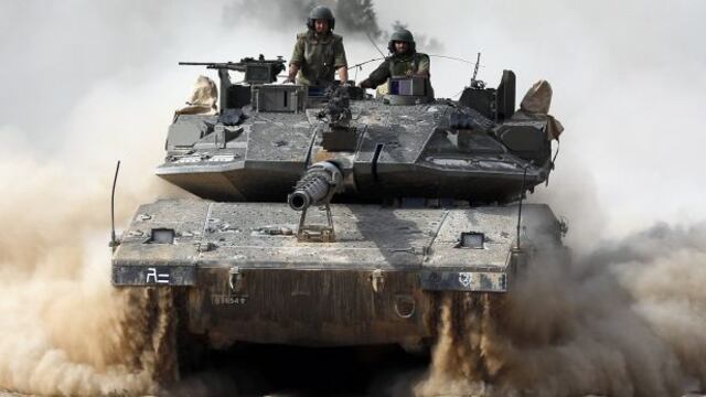 Israel moviliza reservistas tras andanada de cohetes de Hamas