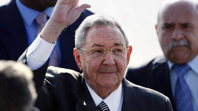 Cumbre de los Pueblos, dividida ante la llegada de Raúl Castro 