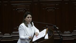 Dina Boluarte acepta renuncia de Rosa Gutiérrez como ministra de Salud 