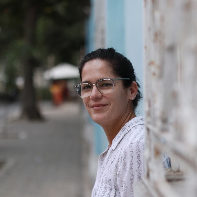 Lo dejó todo en Europa y vino al Perú, pero nadie sabe por qué. El misterio real que alimenta nueva novela