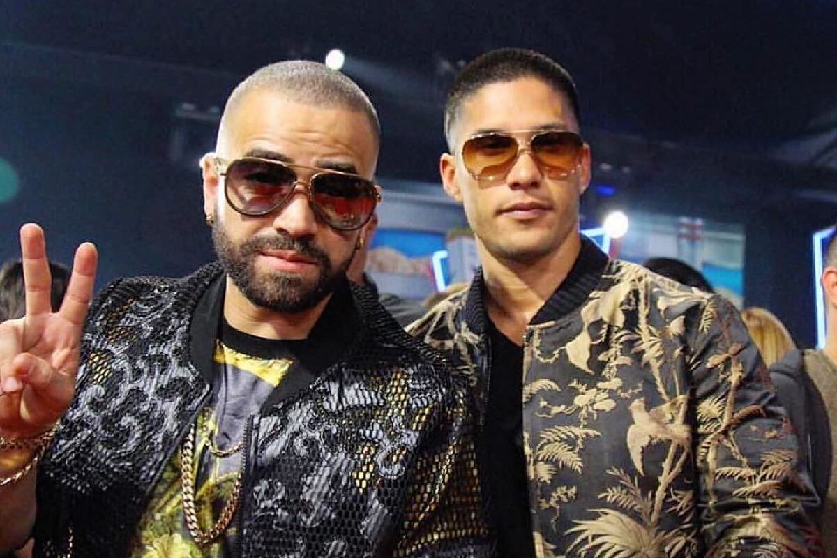 "Chyno y Nacho" interpretaron el tema "Raro" en redes sociales (Foto: Chyno y Nacho / Instagram)