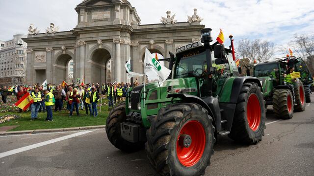 Protestas en España: miles de agricultores y cientos de tractores toman el centro de Madrid