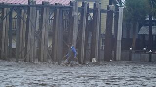 Idalia empieza a entrar en Georgia como huracán de categoría 1 y marejada ciclónica