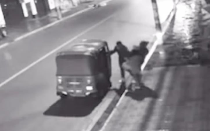 Apurímac: cámaras captan a policía golpeando a su pareja embarazada en Andahuaylas. (Foto: Captura/24 Horas)